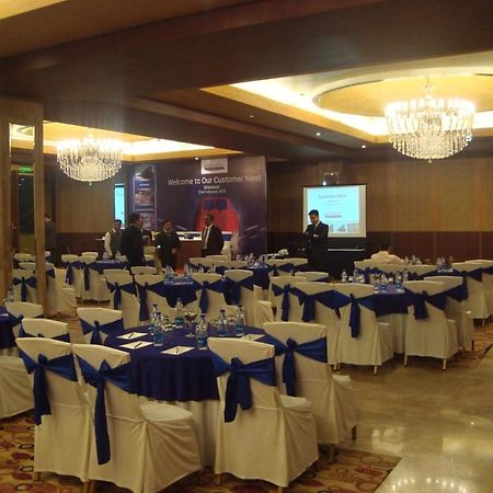 Savoy Suites Manesar Gurgaon Exterior foto