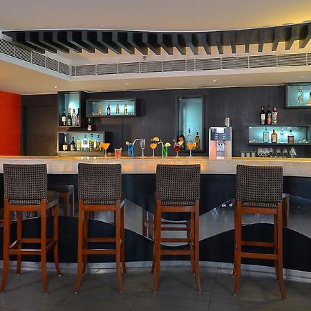 Savoy Suites Manesar Gurgaon Exterior foto