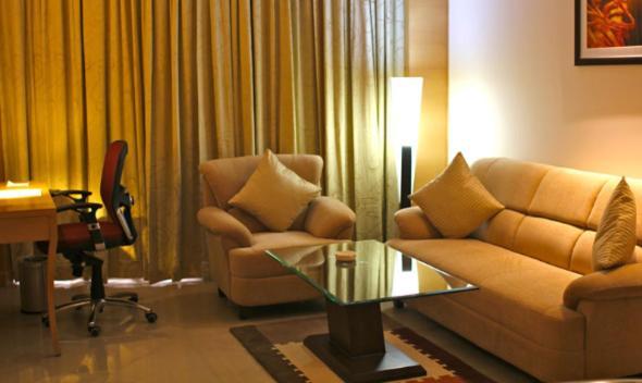 Savoy Suites Manesar Gurgaon Exterior foto