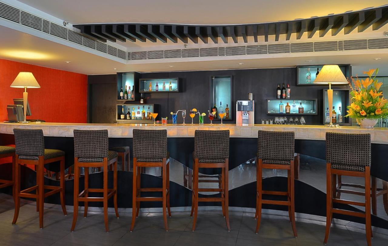 Savoy Suites Manesar Gurgaon Exterior foto