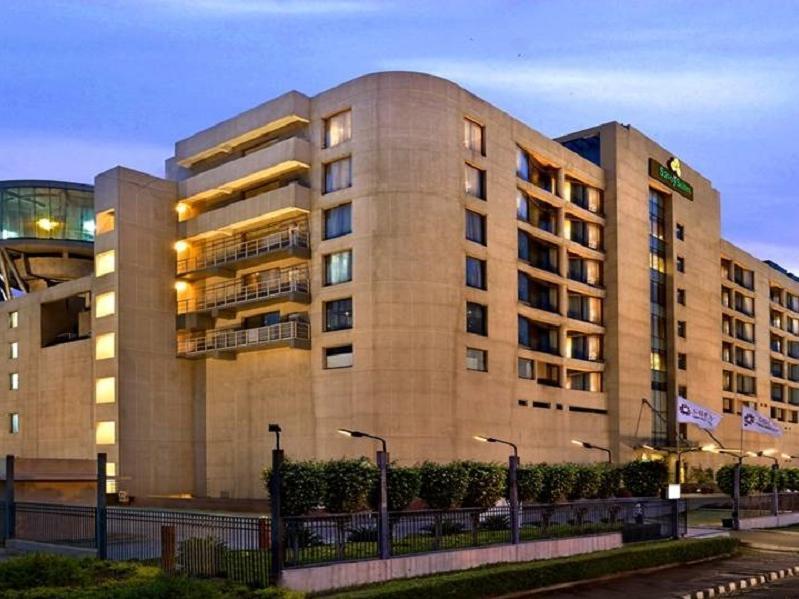Savoy Suites Manesar Gurgaon Exterior foto