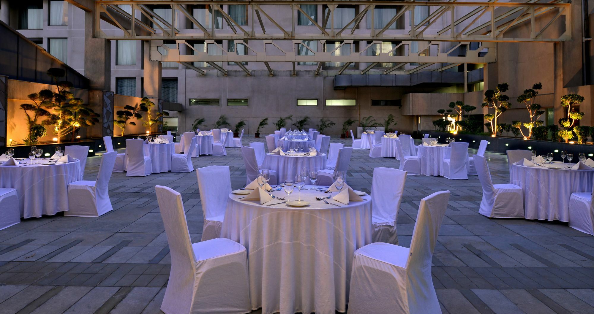 Savoy Suites Manesar Gurgaon Exterior foto